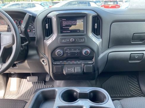 Certified 2022 Chevrolet Silverado 1500 Custom image 3
