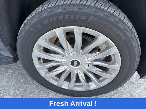 Used 2022 Cadillac Escalade ESV Premium Luxury image 21