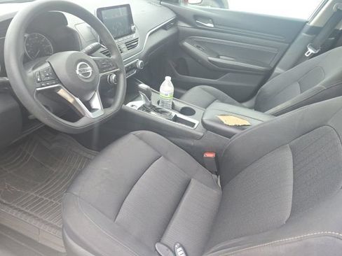 Used 2019 Nissan Altima 2.5 S FWD image 2