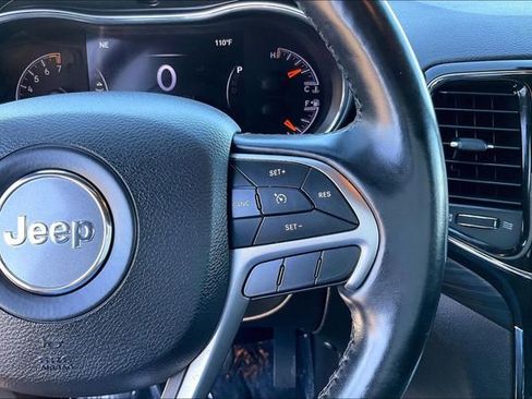 Used 2021 Jeep Grand Cherokee Laredo X image 19