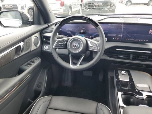 New 2026 Buick Enclave Avenir w/ Super Cruise Package image 13