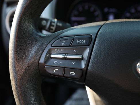 Used 2021 Hyundai Kona SE AWD/4WD image 19