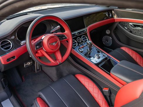 Used 2023 Bentley Continental GT Mulliner image 44