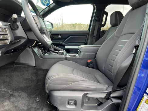 Used 2024 Toyota Tacoma TRD Off-Road image 3