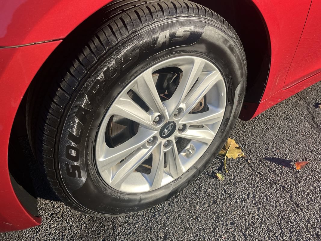 Used 2012 Hyundai Sonata GLS w/ Popular Equipment Pkg FWD image 20
