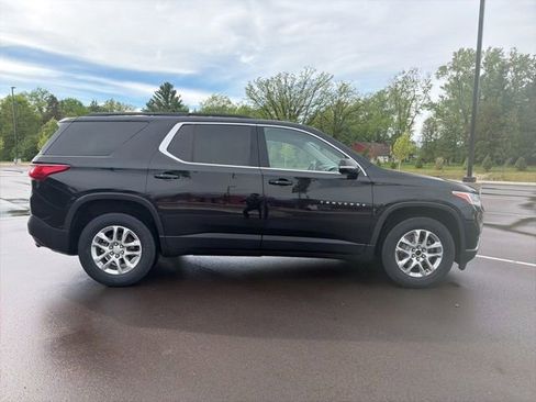 Used 2020 Chevrolet Traverse LT FWD image 6
