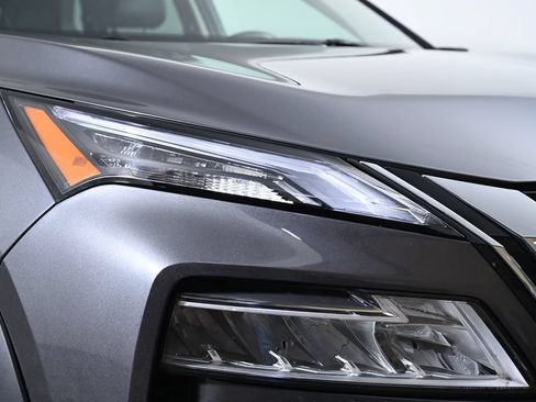 Used 2023 Nissan Rogue SV w/ SV Premium B Package AWD/4WD image 10