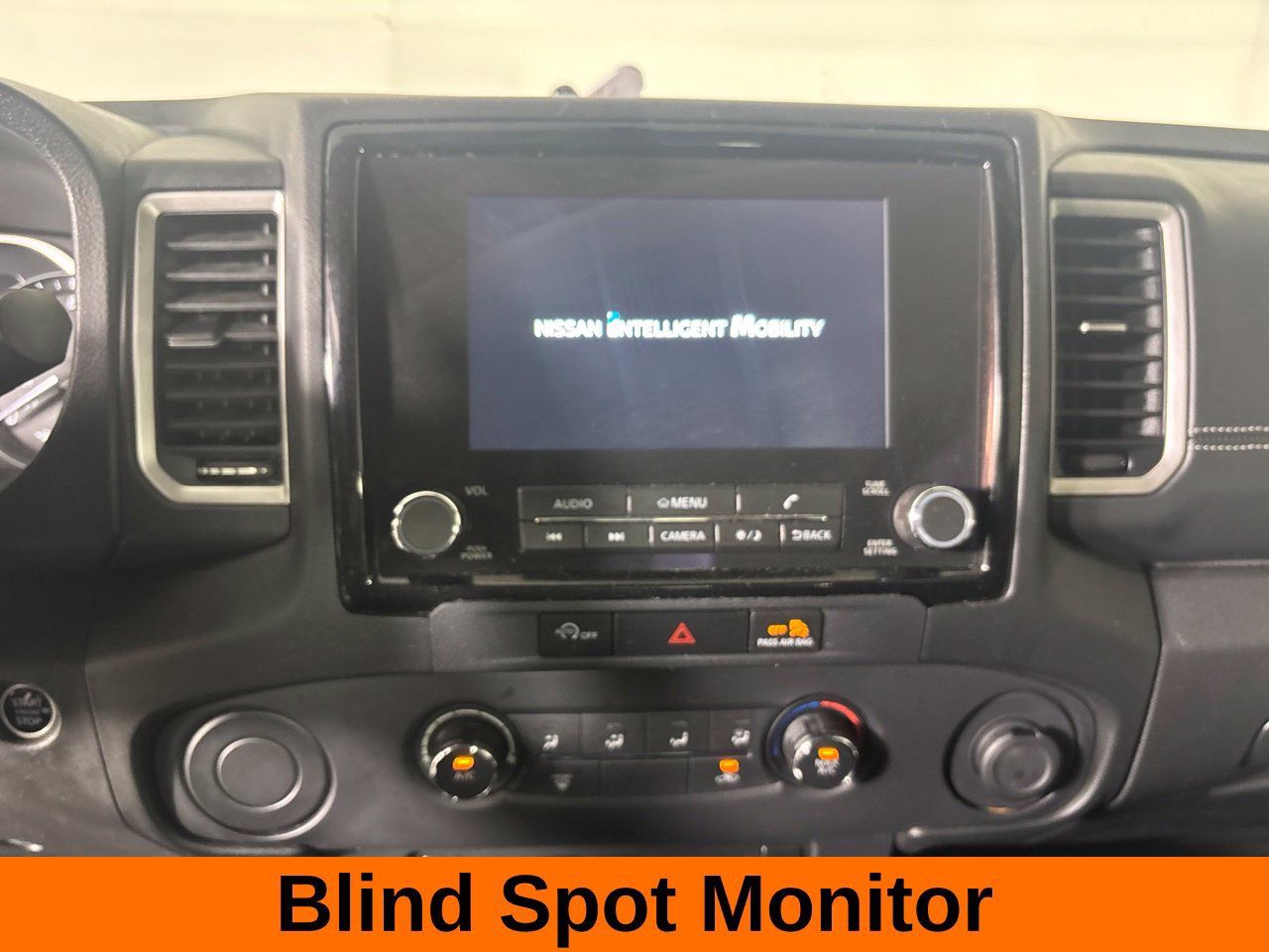 Used 2024 Nissan Frontier SV w/ Technology Package RWD image 16