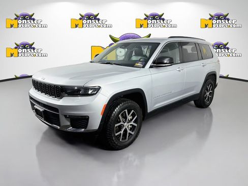 Used 2024 Jeep Grand Cherokee L Limited AWD/4WD image 1