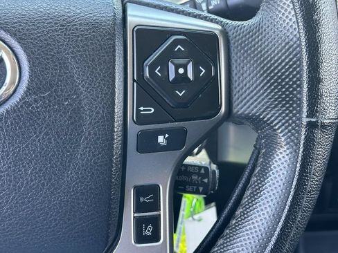 Used 2021 Toyota Tacoma SR5 RWD image 24