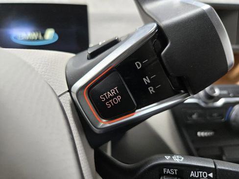 Used 2018 BMW i3 94Ah w/Range Extender image 18