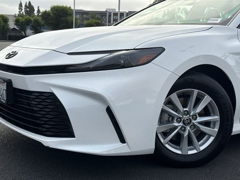 Certified 2025 Toyota Camry LE FWD image 3