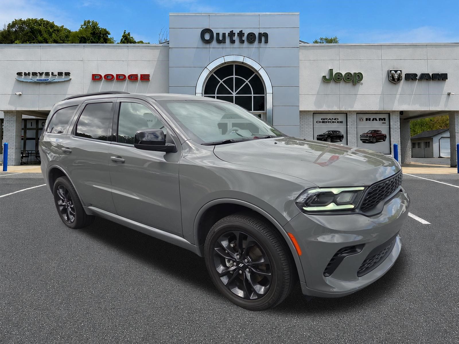 Certified 2025 Dodge Durango GT w/ Blacktop Package AWD/4WD image 1