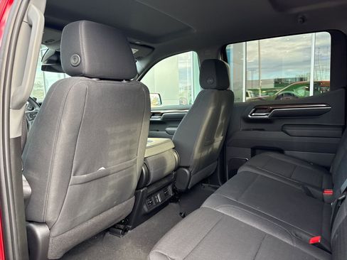 Used 2024 Chevrolet Silverado 1500 RST AWD/4WD image 15