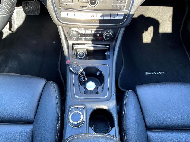 Used 2019 Mercedes-Benz GLA 250 4MATIC image 17