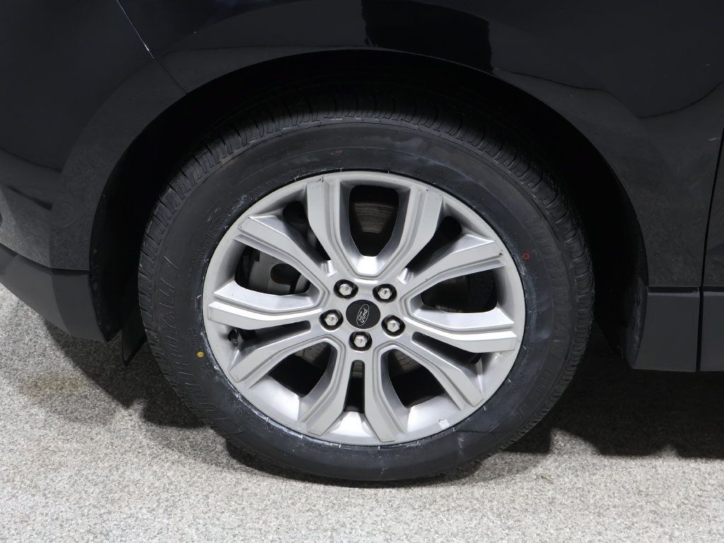 Used 2024 Ford Edge Titanium w/ Equipment Group 301A AWD/4WD image 8