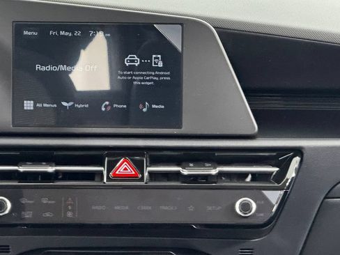 New 2026 Kia Niro LX FWD image 16