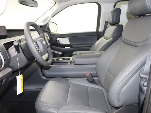 New 2026 Ford Expedition Active AWD/4WD image 22