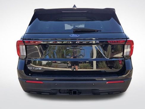 Certified 2025 Ford Explorer Active image 8