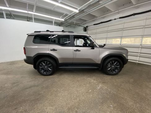 Used 2025 Toyota Land Cruiser w/ Premium Package image 7