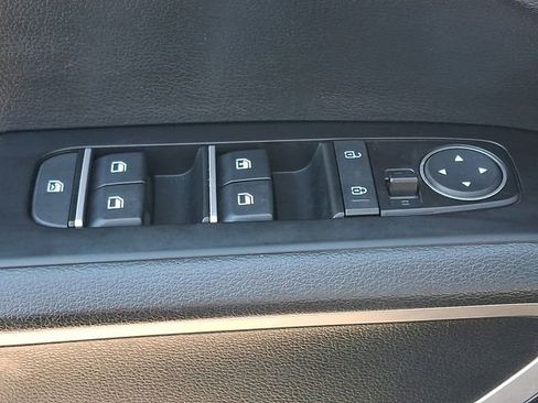 Used 2025 Kia Soul LX w/ LX Technology Package FWD image 26