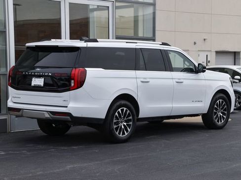 Used 2025 Ford Expedition Max Platinum AWD/4WD image 8