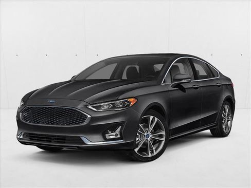 Used 2020 Ford Fusion Titanium image 1