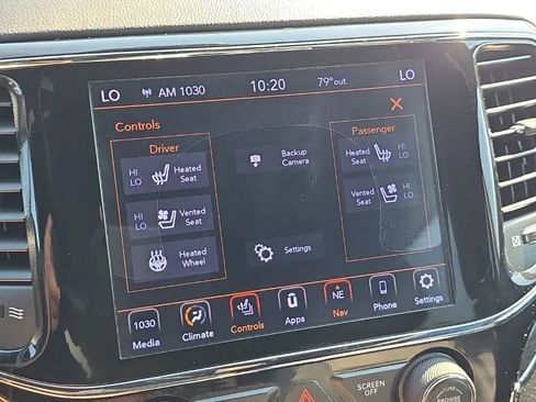 Used 2020 Jeep Grand Cherokee Overland AWD/4WD image 29