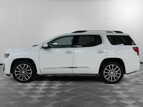 Certified 2020 GMC Acadia Denali w/ Denali Ultimate Package AWD/4WD image 2