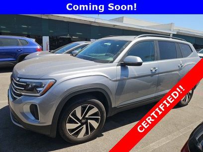 Used 2024 Volkswagen Atlas SE w/ Panoramic Sunroof Package