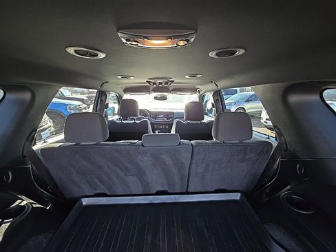 Used 2021 Dodge Durango SXT image 42