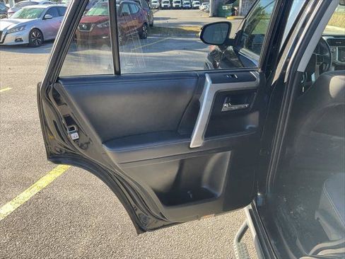 Used 2019 Toyota 4Runner SR5 Premium image 21