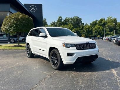 Used 2019 Jeep Grand Cherokee Altitude