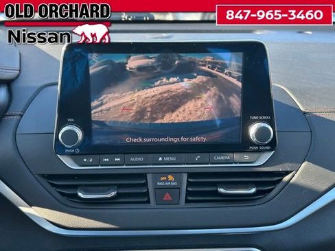 Used 2022 Nissan Altima 2.5 SR w/ Midnight Edition Package AWD/4WD image 17