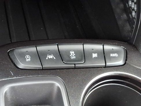 Used 2023 Chevrolet TrailBlazer LT AWD/4WD image 26