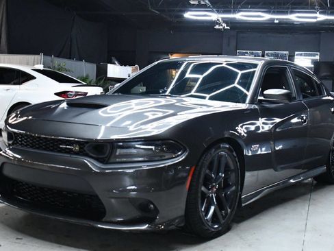 Used 2020 Dodge Charger Scat Pack image 4