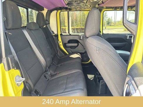 Used 2023 Jeep Gladiator Sport w/ Trailer Tow Package image 13