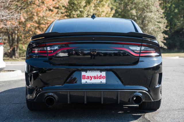 Used 2016 Dodge Charger R/T Scat Pack w/ Technology Group RWD image 7