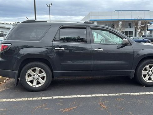 Used 2015 GMC Acadia SLE image 3