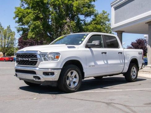 Used 2023 RAM 1500 Big Horn AWD/4WD image 3