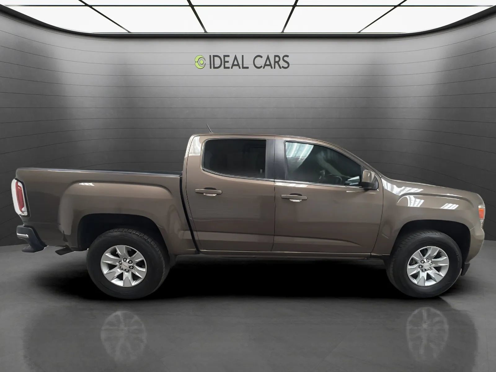Used 2016 GMC Canyon SLE AWD/4WD image 4