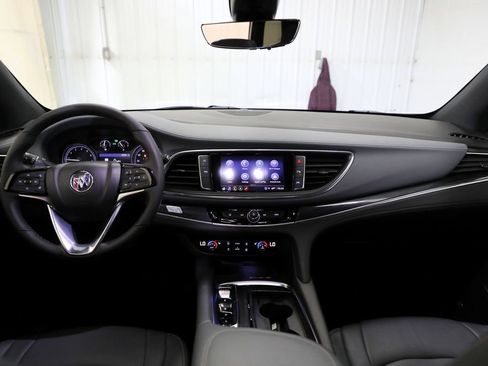 Certified 2022 Buick Enclave Essence w/ Experience Buick Package AWD/4WD image 7