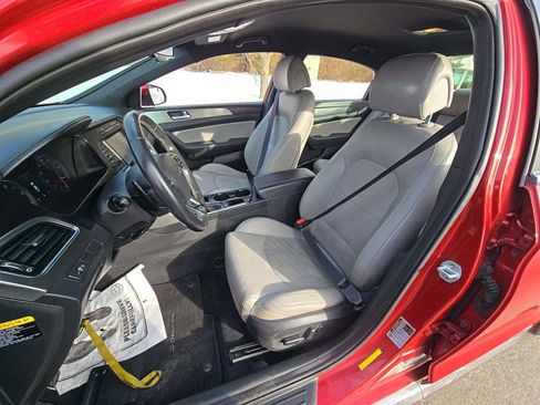 Used 2017 Hyundai Sonata Sport 2.0T image 8