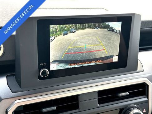 Certified 2025 Toyota 4Runner SR5 AWD/4WD image 14