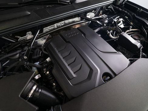 New 2025 Audi Q5 Premium image 37