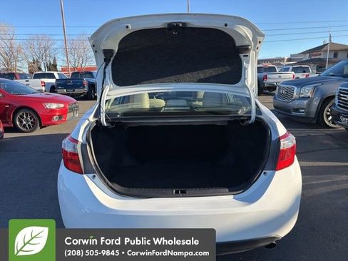 Used 2014 Toyota Corolla L image 28