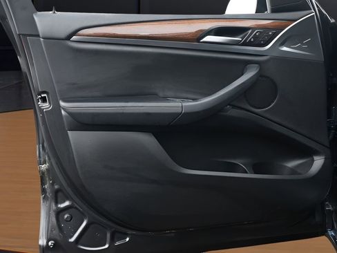 Used 2021 BMW X4 xDrive30i image 21