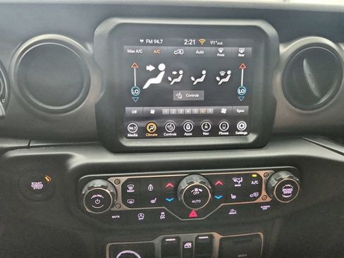 Used 2021 Jeep Wrangler Unlimited Sport AWD/4WD image 30
