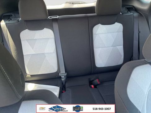 Certified 2024 Chevrolet Trax RS FWD image 17