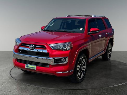 Used 2024 Toyota 4Runner Limited AWD/4WD image 4